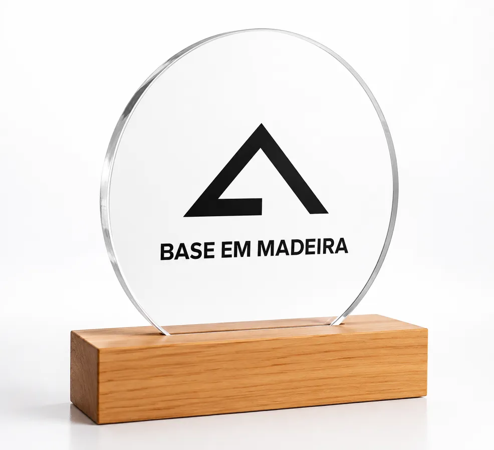 Base em madeira